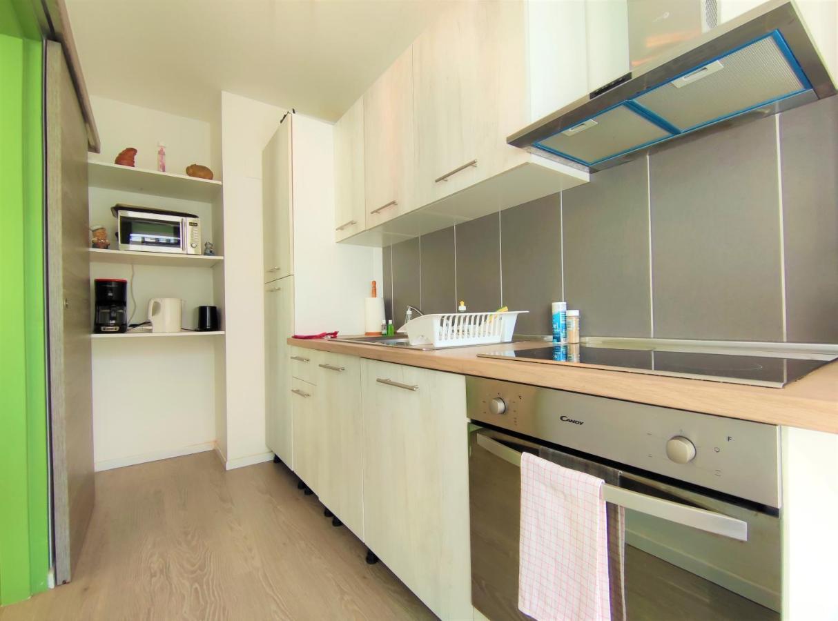 6 Appartements Et 4 Adresses A Mi-Chemin Entre Le Vieux Port Et L Ile De Re La Rochelle  Ngoại thất bức ảnh