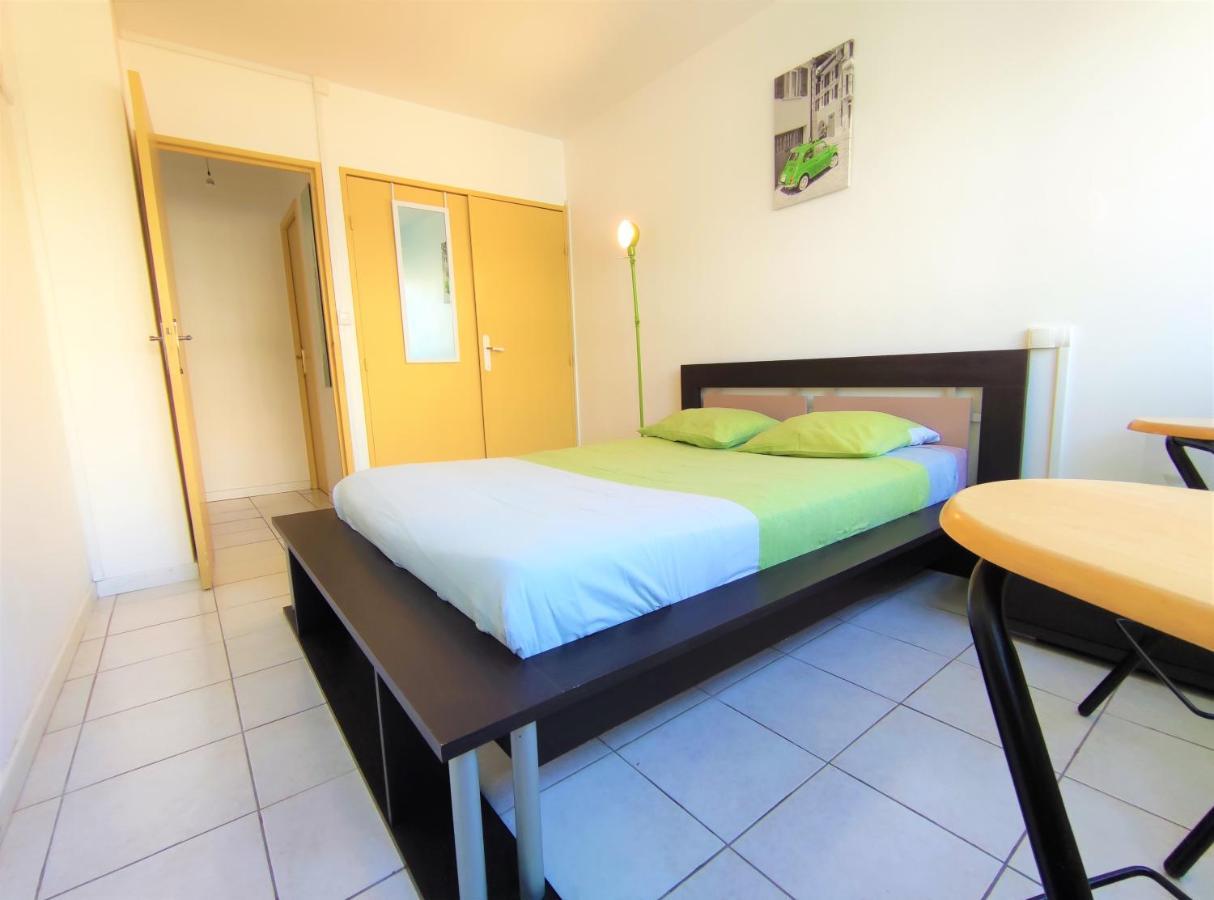 6 Appartements Et 4 Adresses A Mi-Chemin Entre Le Vieux Port Et L Ile De Re La Rochelle  Ngoại thất bức ảnh