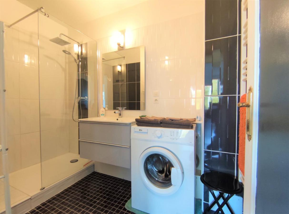 6 Appartements Et 4 Adresses A Mi-Chemin Entre Le Vieux Port Et L Ile De Re La Rochelle  Ngoại thất bức ảnh