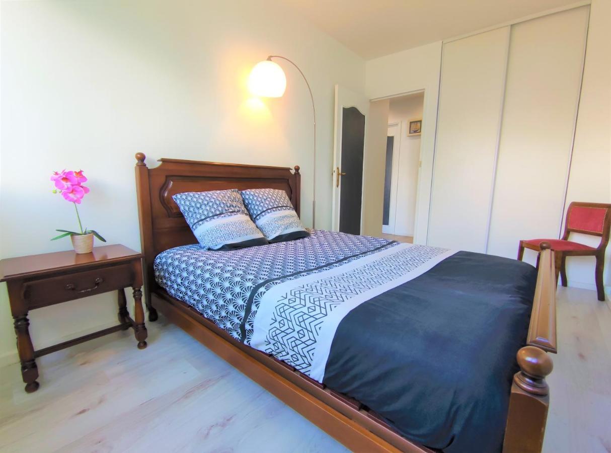 6 Appartements Et 4 Adresses A Mi-Chemin Entre Le Vieux Port Et L Ile De Re La Rochelle  Ngoại thất bức ảnh