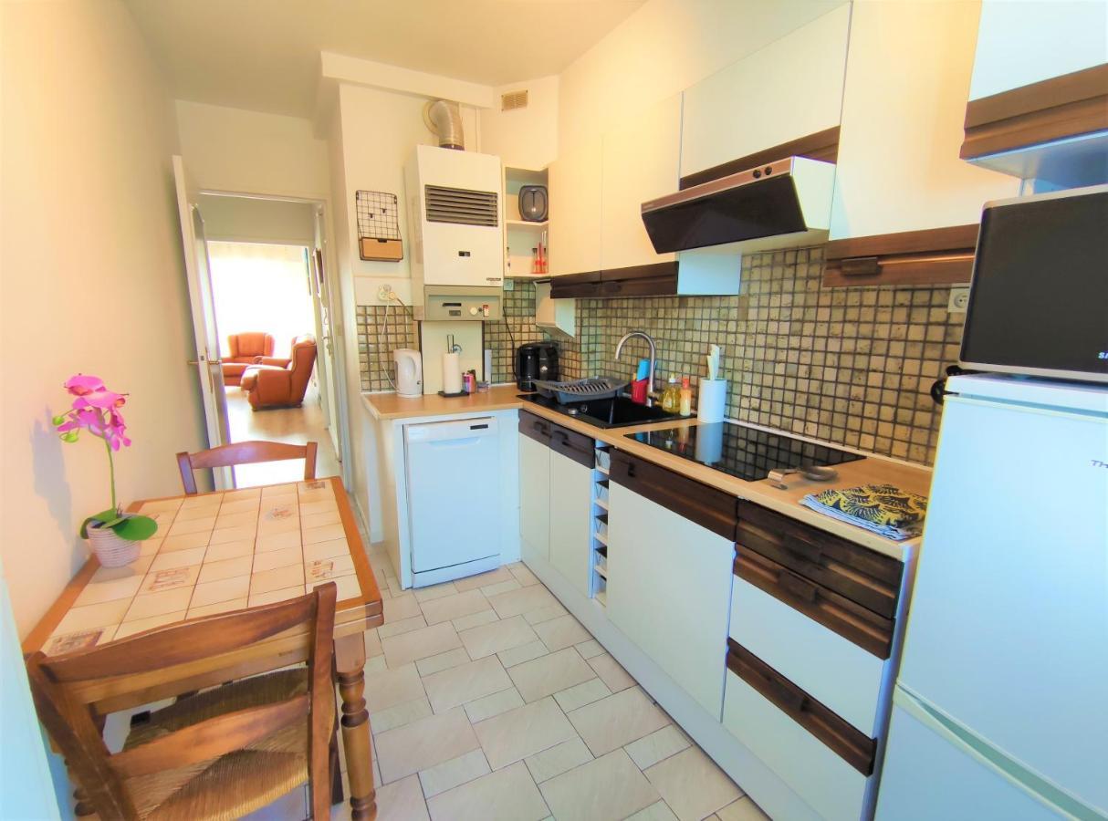6 Appartements Et 4 Adresses A Mi-Chemin Entre Le Vieux Port Et L Ile De Re La Rochelle  Ngoại thất bức ảnh