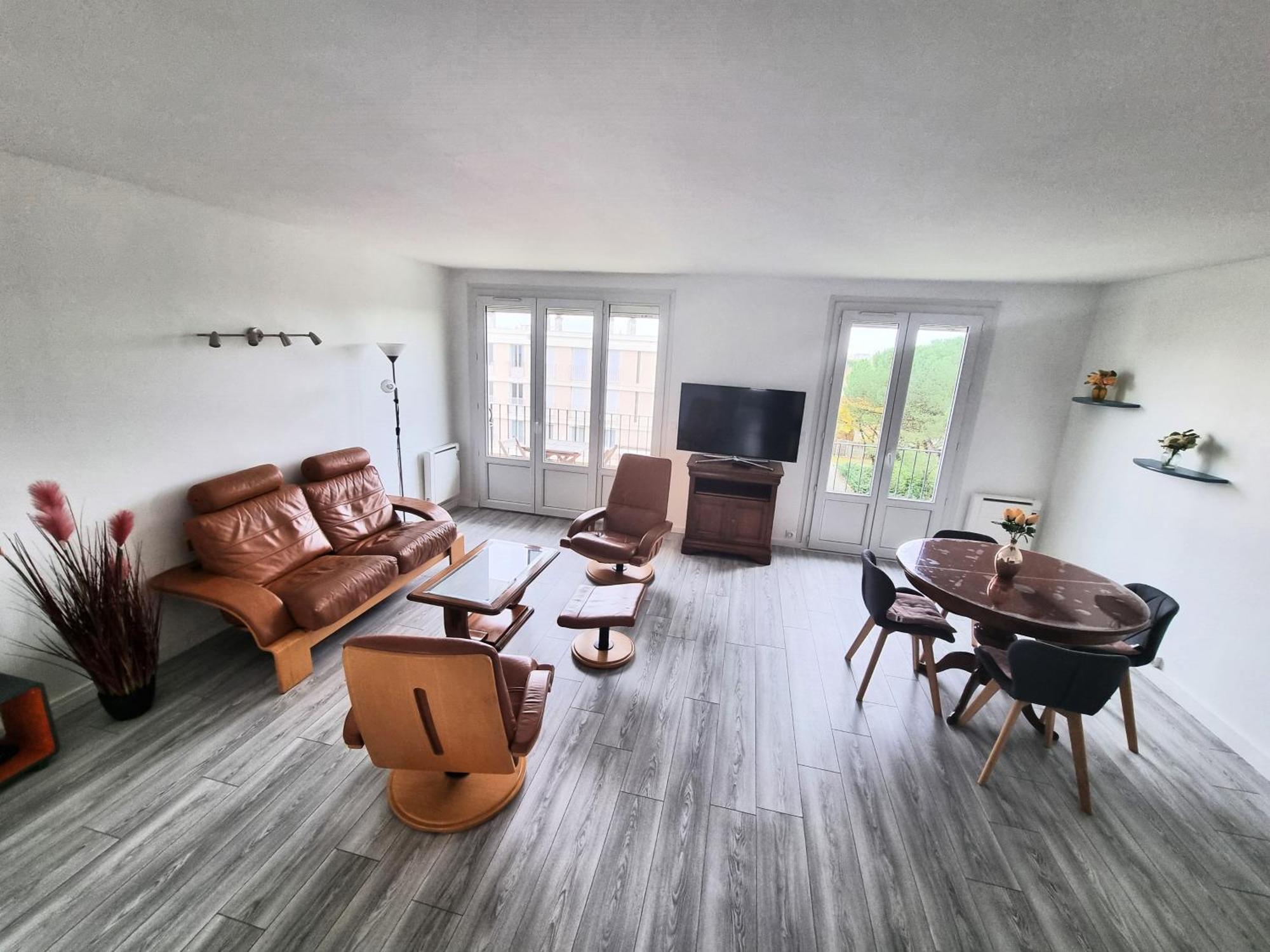 6 Appartements Et 4 Adresses A Mi-Chemin Entre Le Vieux Port Et L Ile De Re La Rochelle  Ngoại thất bức ảnh